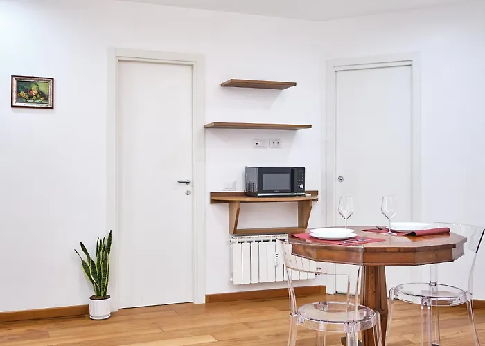 2nd Level Apartment Rom