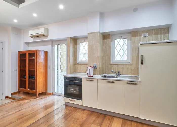 2nd Level Apartment *